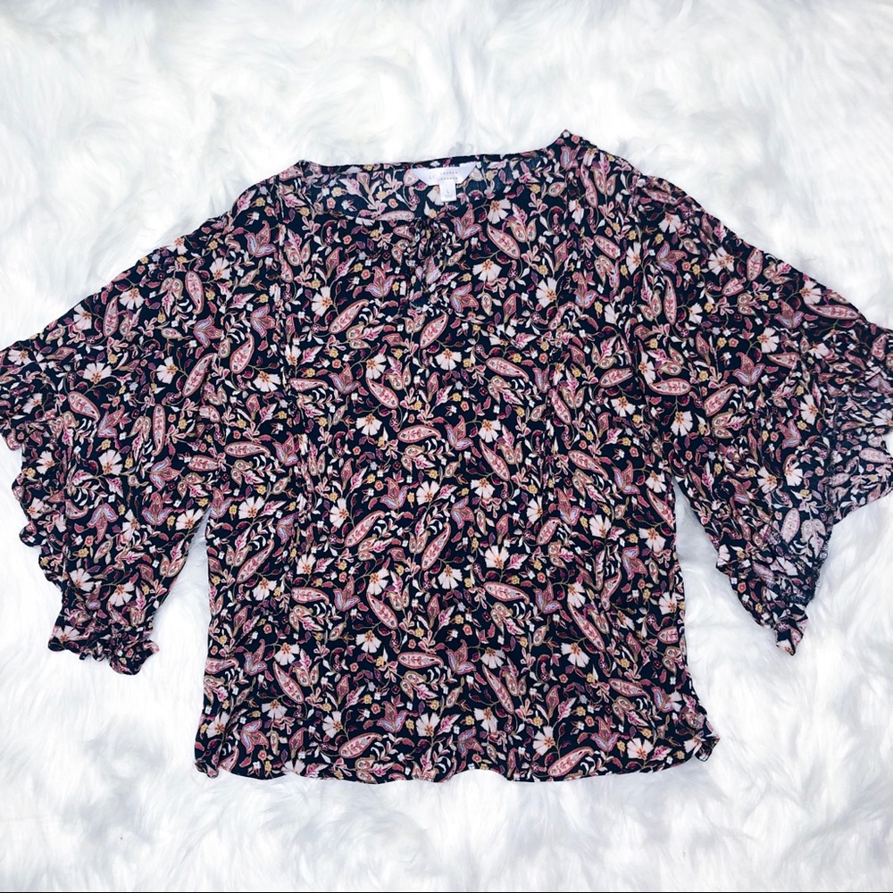 Lauren Conrad floral ruffled blouse size large